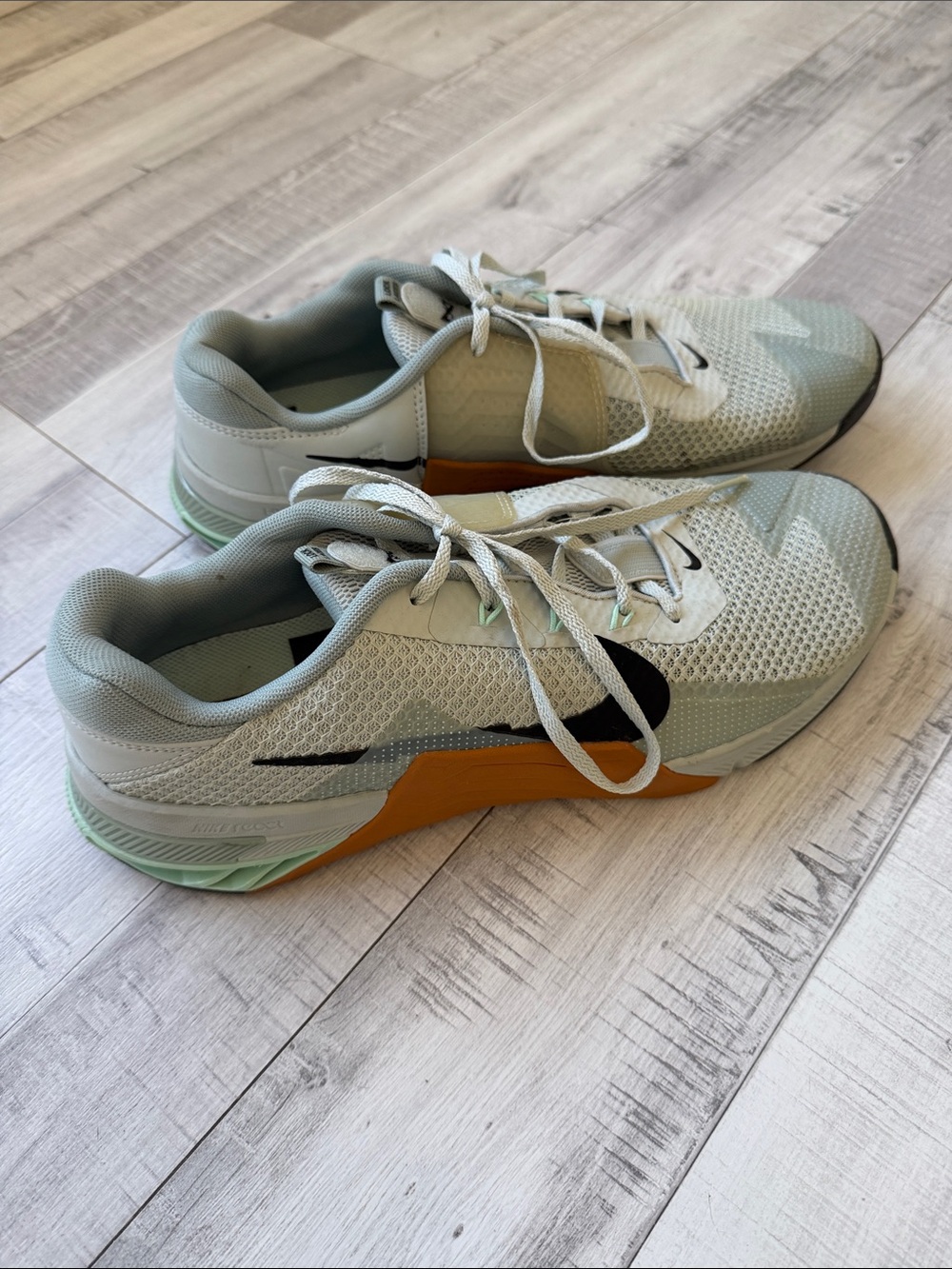 Nike Men’s Light Green and Black Training Shoes with Gum Accents
